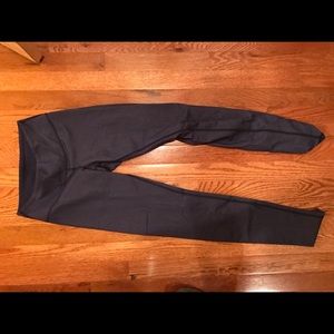 Lulu lemon leggings size 4 jean